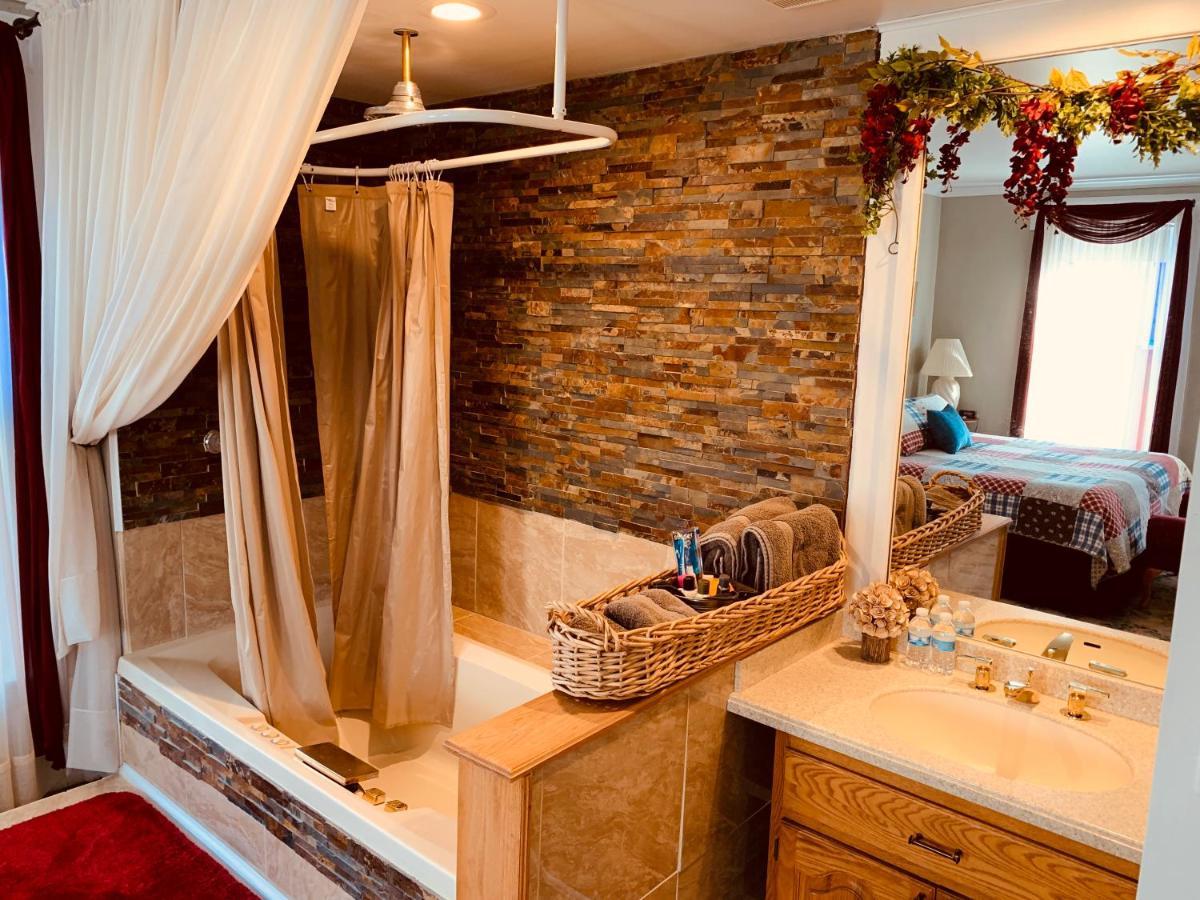 Centennial Inn Bed & Breakfast Conneaut Bagian luar foto