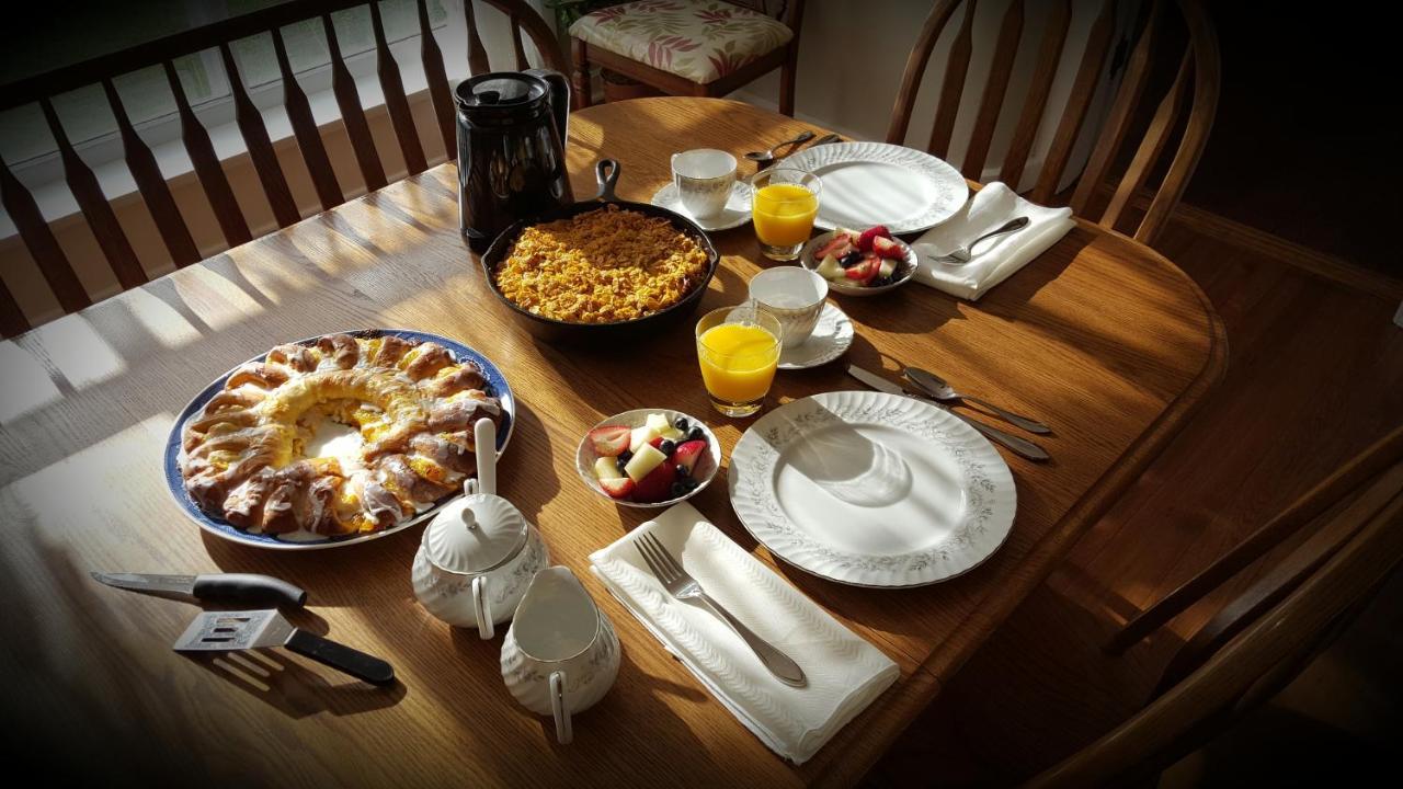 Centennial Inn Bed & Breakfast Conneaut Bagian luar foto